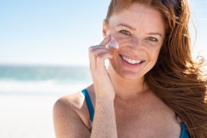 Minimize Sun Spots on Your Face 